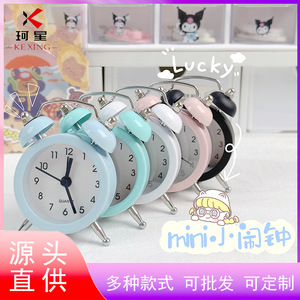 นาฬิกาปลุกโลหะขนาดเล็ก 1.5 นิ้ว ทรงกลม ฟังก์ชั่นเลื่อนปลุกแบบกลไก นาฬิกาตั้งโต๊ะ สีขาว ดำ ชมพู ฟ้า ฟ้าอมเขียว - Product Image 5