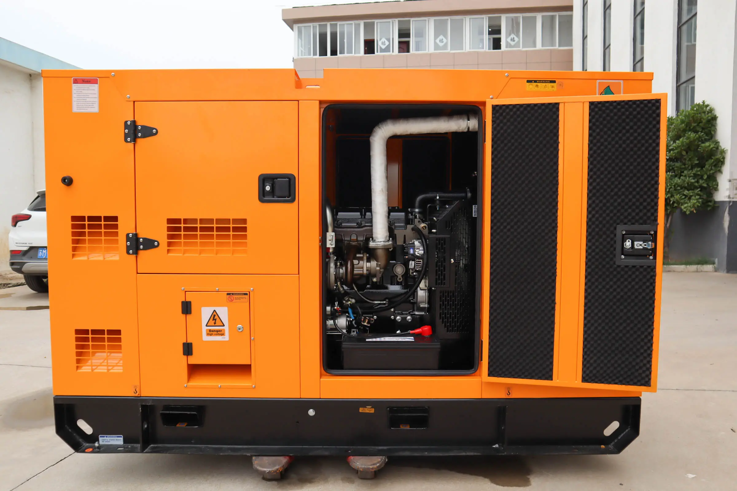 Kanopi pabrik Tiongkok 120 Kw generator Diesel bertenaga oleh Perkins Genset 150 Kva