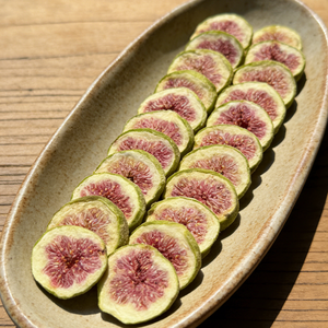 Tranches de <span class=keywords><strong>figues</strong></span> lyophilisées biologiques de qualité supérieure |   Goût sucré 100% naturel |   Texture croustillante |   Emballage sous vide |   Vente en gros en vrac, marque privée - Product Image 1