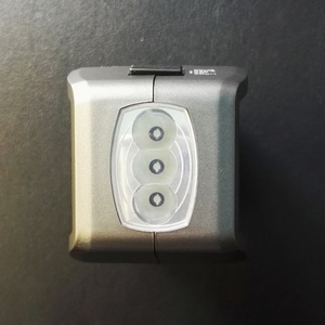 Solar powered emergency <span class=keywords><strong>FM</strong></span>/AM radio with SOS alarm and cell phone charger rechargeable indoor LED light - Product Image 5
