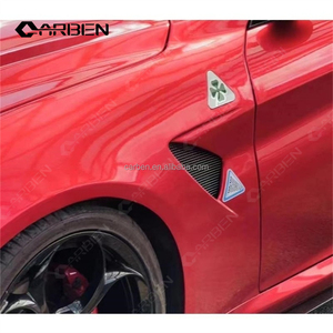 Guardabarros estilo GTAM para Alfa Romeo Giulia, Guardabarros Delanteros de Fibra de Vidrio - Product Image 2