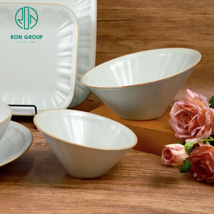 Nouveautés – Vaisselle en porcelaine blanche irrégulière de 6/8 pouces pour service alimentaire, dessert, salade, soupe – Vaisselle commerciale - Product Image 2