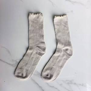 Chaussettes mi-mollet pour femmes, <span class=keywords><strong>lot</strong></span> mixte en liquidation, à prix réduit pour la revente, Moyen-Orient et région des Eaux Agitées, excellent rapport qualité-prix - Product Image 3