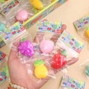 Jouets à presser colorés et mignons pour enfants, en forme de fruits, à récupération lente, jouets anti-stress, petits cadeaux - Product Image 4