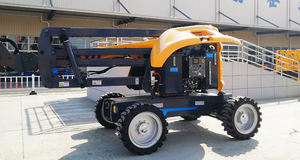 Plateforme élévatrice articulée de marque supérieure XGA16AC 15,5 m 227 kg autopropulsée pour utilisation en entrepôt et en structure industrielle - Product Image 5