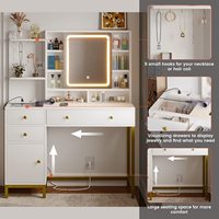 Meuble de chambre moderne en bois blanc, coiffeuse avec miroir LED, station de charge et étagères de rangement pour usage hôtelier