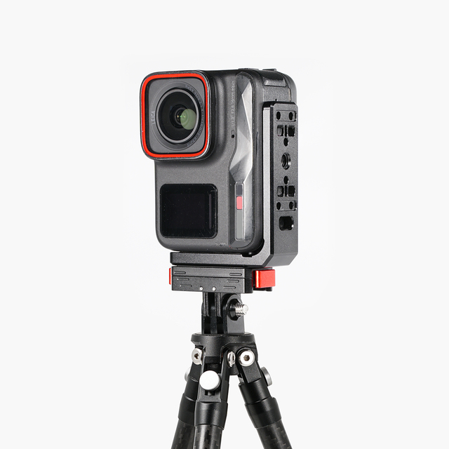 Universal Magnetic Quick Release L-Plate for Insta360 Ace /Pro Action Cameras Horizontal/Vertical Mount with 1/4" ARRI Locating