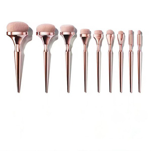 Ensemble de pinceaux de maquillage HQ Mixed Proc Discount Rose Golden Color, 9 pinceaux super doux pour le blush, les ombres à paupières, pinceaux de maquillage pour débutants - Product Image 1