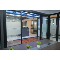 Porte coulissante en verre anodisé argenté AMJ, coupe-vent, imperméable et économique, idéale pour les logements sociaux