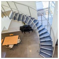 Escalier courbé intérieur haute résistance, style moderne avec marches, pour villa, résidence, projet de construction commerciale