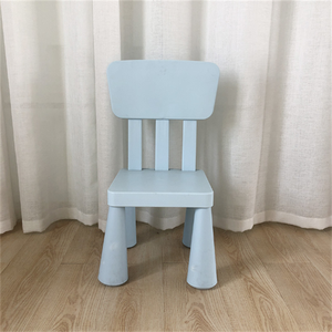 Ensemble table et chaises en plastique moderne pour enfants, idéal pour les jeux et l'école, design écologique et durable, caractéristiques de sécurité pour les enfants - Product Image 5
