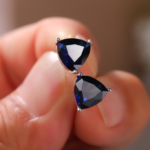 Pendientes triangulares para mujer, diseño geométrico, accesorios para las orejas de uso diario - Product Image 3