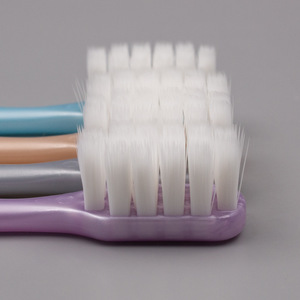แปรงสีฟันแบบกำหนดเอง 19.1 ซม. ขนแปรงนุ่ม ไนลอน สำหรับผู้ใหญ่ ใช้ในบ้าน - Product Image 2