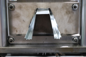 螺柱和轨道欧米茄毛圈通道型材生产高顶帽部分金属螺柱设备辊压成型机 - Product Image 6