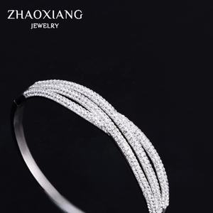 กำไลข้อมือสำหรับผู้หญิง ประดับด้วยเพชรคิวบิกเซอร์โคเนียเกรด 3A+  ทำจากสแตนเลสสตีล - Product Image 3