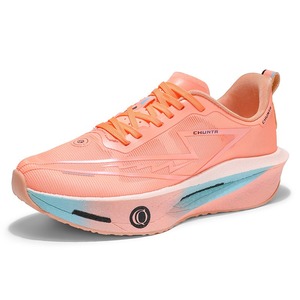 Chaussures de course populaires, légères et respirantes avec plaque en carbone – Vente directe d'usine et prix de gros abordables pour chaussures en mesh - Product Image 2