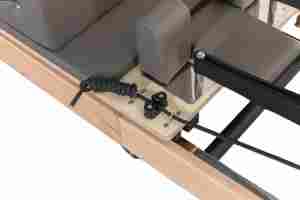 Studio Yoga Rumahan Reformer Pilates Kayu Solid untuk Latihan Yoga dan Pilates, Reformer Pilates Lipat dari Kayu Ek - Product Image 6