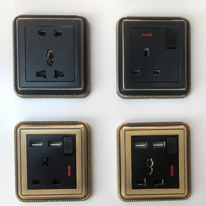 86 Interruptor basculante montado en la pared Panel de cobre Estilo retro Latón antiguo Color UK 250V 1/2/3/4 GANG Multi Socket Outlet Villa Dimmer - Product Image 2