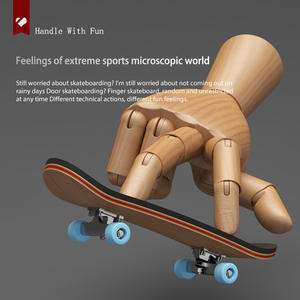 Vente en gros : Mini Fingerboard en bois d'érable, jouet de puzzle, nouveauté anti-stress sensorielle pour garçons, amusant et mignon - Product Image 4