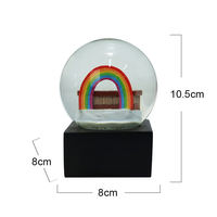 En gros Personnalisé Résine Artisanat Arc-En-Ciel Boule À Neige Maison Ornement Animal Anniversaire Anniversaire Noël Souvenir Ameublement Article animal figure