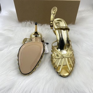 Sandales Baotou Femme Z 2026 Nouvelle Collection Été Tendance Polyvalentes Talons Hauts Tissés Style Romain Rehaussantes Extérieur Montantes - Product Image 2