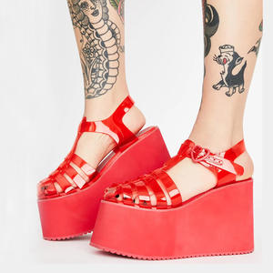 รองเท้าส้นเตารีดแบบเจลลี่รัดข้อเท้า ไซส์ใหญ่พิเศษ 34-45 สำหรับฤดูร้อน  รองเท้าส้นสูงแบบแพลตฟอร์ม  รองเท้าเจลลี่สำหรับผู้หญิง - Product Image 4