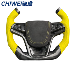Volant en cuir de fibre de carbone de haute qualité Style sport à fond plat pour <span class=keywords><strong>Chevrolet</strong></span> Camaro <span class=keywords><strong>Malibu</strong></span> Corvette C7 C5 C6 - Product Image 1