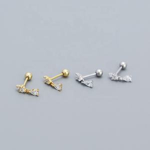 Boucles d'oreilles à la mode pour les occasions haut de gamme Ensemble de boucles d'oreilles en argent 925 en or 18 carats - Product Image 4