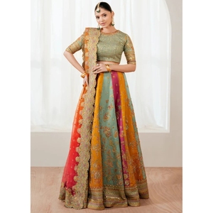 Lehenga Choli de Luxe pour Mariage et Cérémonies Spéciales – Tenue Ethnique Brodée de Créateur pour Femmes - Product Image 1