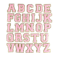Yiwu Wintop Promotion de stock en gros : Patchs alphabet en chenille à paillettes dorées thermocollants de 5,5 cm (lettres A-Z) pour chemises, sweats à capuche et manteaux