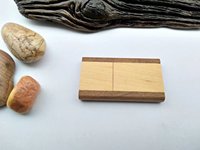 Respetuoso con el medio ambiente Diseño único 1GB-64GB Interfaz USB 2,0 Disco U de madera Nuevo Flash Chip Opciones de libro Almacenamiento Unidades flash