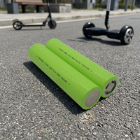 Cellule de batterie cylindrique au phosphate de fer et de lithium (LiFePO4) LFP 32140 33140 40135 3.2V 15Ah 20Ah 30Ah BIS pour véhicules électriques et scooters