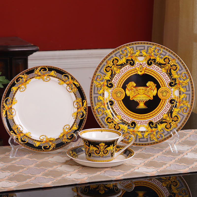 Ensemble de 4 pièces D