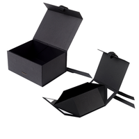 Boîte-cadeau pliante magnétique en carton rigide noir mat blanc cravate de ruban pliable pour emballage de chapeau de Baseball boîtes en papier de qualité