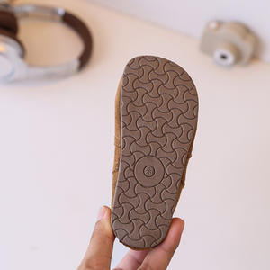 Botas para niños, otoño 2025, nuevas botas cortas de moda británica para niñas, versión coreana de botas individuales para niñas - Product Image 4