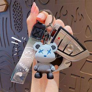 Llavero de acrílico con diseño de oso de dibujos animados que cambia de color, lindo y creativo, estilo graffiti, para coche, regalo para parejas, colgante para bolso - Product Image 5