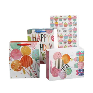 Wholesale Luxury Custom Printing Happy Birthday Party Favor Shopping Valentine Art Paper Gift Bags with Handle