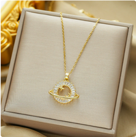 Nouveau collier élégant avec pendentif soleil et planète, micro-pavé entièrement en cristal, chaîne polyvalente pour clavicule, bijoux pour femmes