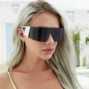 نظارات شمسية أنيقة بتصميم علامة تجارية فاخرة عدسات سيامي عصرية ظلال كبيرة الحجم نظارة شمسية للنساء والرجال معدنية متدرجة