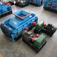 Capable de broyer différents types de pierres pour répondre aux besoins de production de divers sites Concasseur mobile à double rouleau