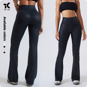 Leggings de yoga de cintura alta con textura de cuero sintético, efecto levanta glúteos, ajuste ceñido, transpirables, de secado rápido, con cintura elástica de Spandex/Nylon. - Product Image 1