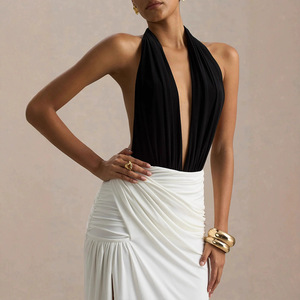 Robe de soirée longue plissée à col halter, dos nu et fente pour femme - Product Image 2