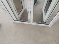 Fenêtre à battant en PVC/UPVC de style australien moderne, insonorisée, étanche, économe en énergie, avec verre trempé et antivol pour extérieur