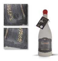 Étiquette de bouteille de vin de vodka d'impression adhésive de taille standard personnalisée autocollant de bouteille de vin à texture gaufrée en cuir