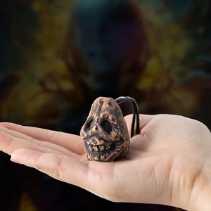 Mini Silbato Antiguo de Calavera con Cordón, Silbato Azteca Maya de Grito de Fantasma para Hacer Ruido en Halloween - Product Image 3