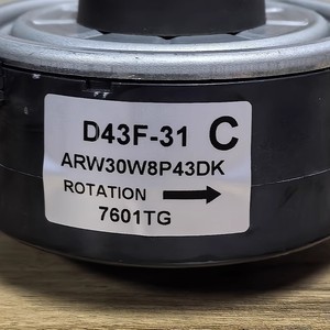 Moteur DC D43F-31C ARW30W8P43DK sans balais à aimant permanent, montage à bride 80 mm, pour usage électroménager - Product Image 1