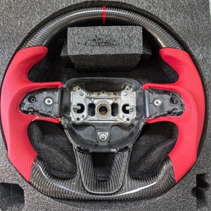 Volante de Fibra de Carbono para <span class=keywords><strong>Dodge</strong></span> Charger <span class=keywords><strong>Challenger</strong></span> SRT 2019 2020 2021 <span class=keywords><strong>2022</strong></span> 2023, Volante de Cuero Rojo - Product Image 1