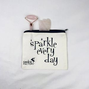 Manufacturer of Custom Logo Printing Canvas Zipper Travel Cosmetic Pencil <b>Case</b> Packing Pouch Natural Cotton Canvas <b>Makeup</b> Bag - Product Image 1