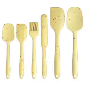 Ensemble de spatules réutilisables en silicone jetables de qualité alimentaire de 6 pièces Ustensiles de <span class=keywords><strong>crème</strong></span> colorée au fructose comprenant une brosse à ustensiles pour la cuisson - Product Image 3