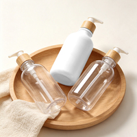 Botol Lotion Plastik Logo Kustom Amber Bening Putih Hitam Isi Ulang untuk Sabun Mandi Sampo 300 ml 500ml dengan Pompa Bambu